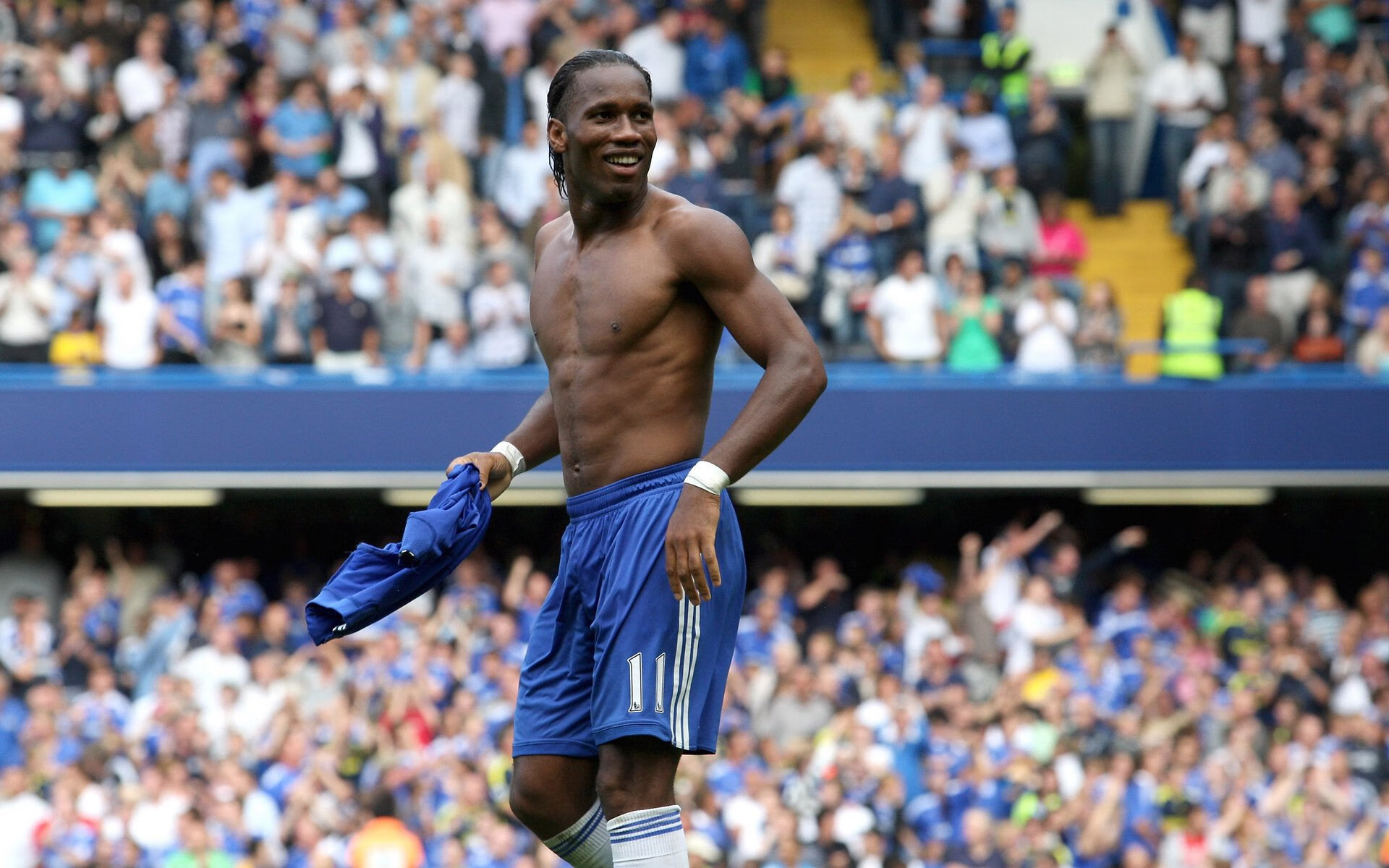 巨头布局：科技、内容、硬件全方位拥抱电竞新时代，电竞企业龙头